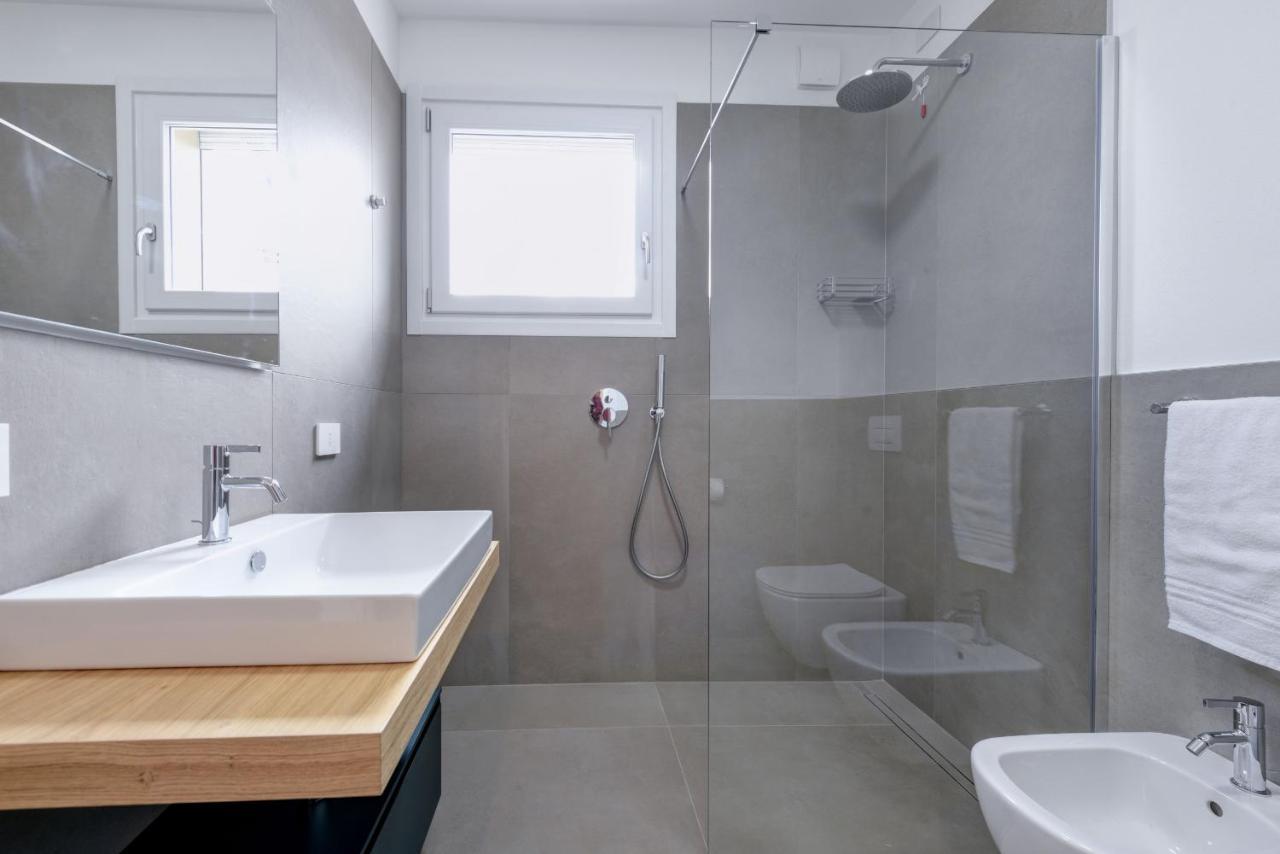 פסקיארה דל גארדה Opalia Residence - Garda Lake Lifestyle Apartment מראה חיצוני תמונה