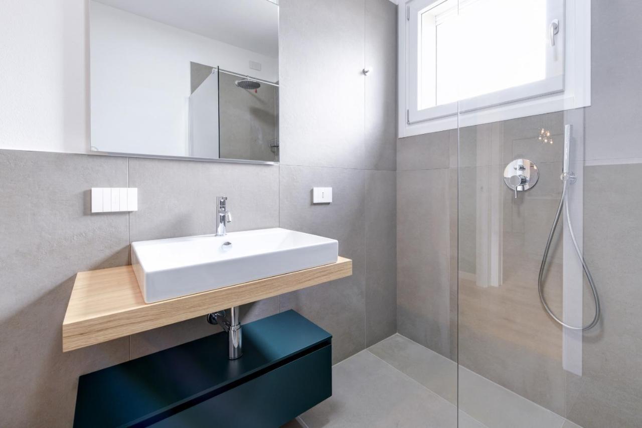 פסקיארה דל גארדה Opalia Residence - Garda Lake Lifestyle Apartment מראה חיצוני תמונה
