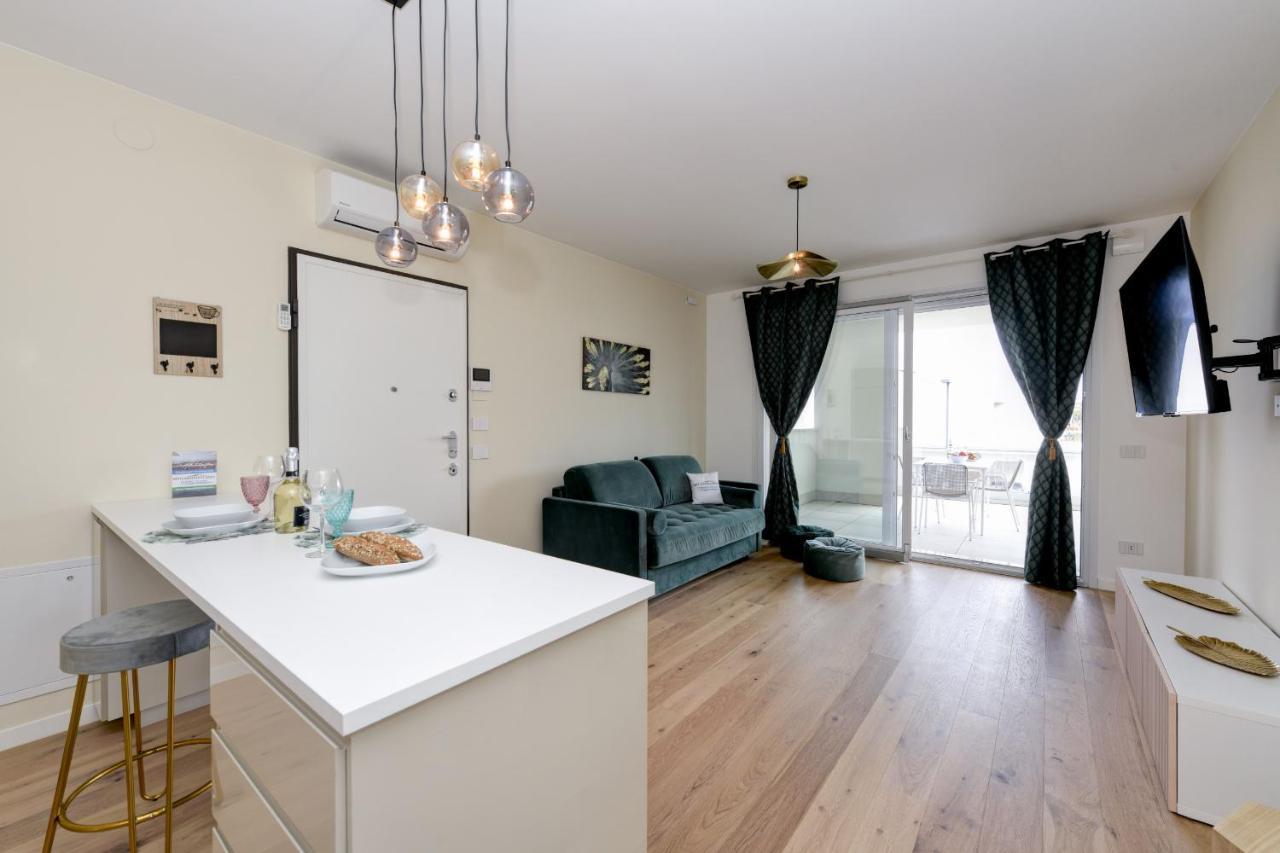 פסקיארה דל גארדה Opalia Residence - Garda Lake Lifestyle Apartment מראה חיצוני תמונה