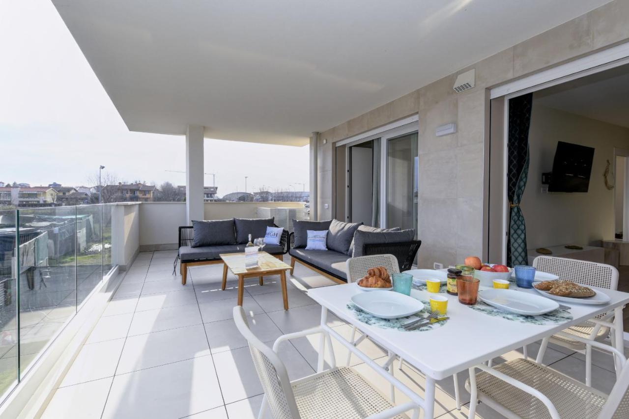 פסקיארה דל גארדה Opalia Residence - Garda Lake Lifestyle Apartment מראה חיצוני תמונה