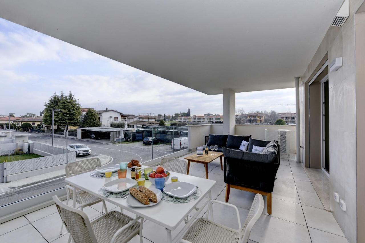 פסקיארה דל גארדה Opalia Residence - Garda Lake Lifestyle Apartment מראה חיצוני תמונה